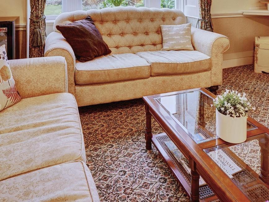 Bosavern House Bed & Breakfast